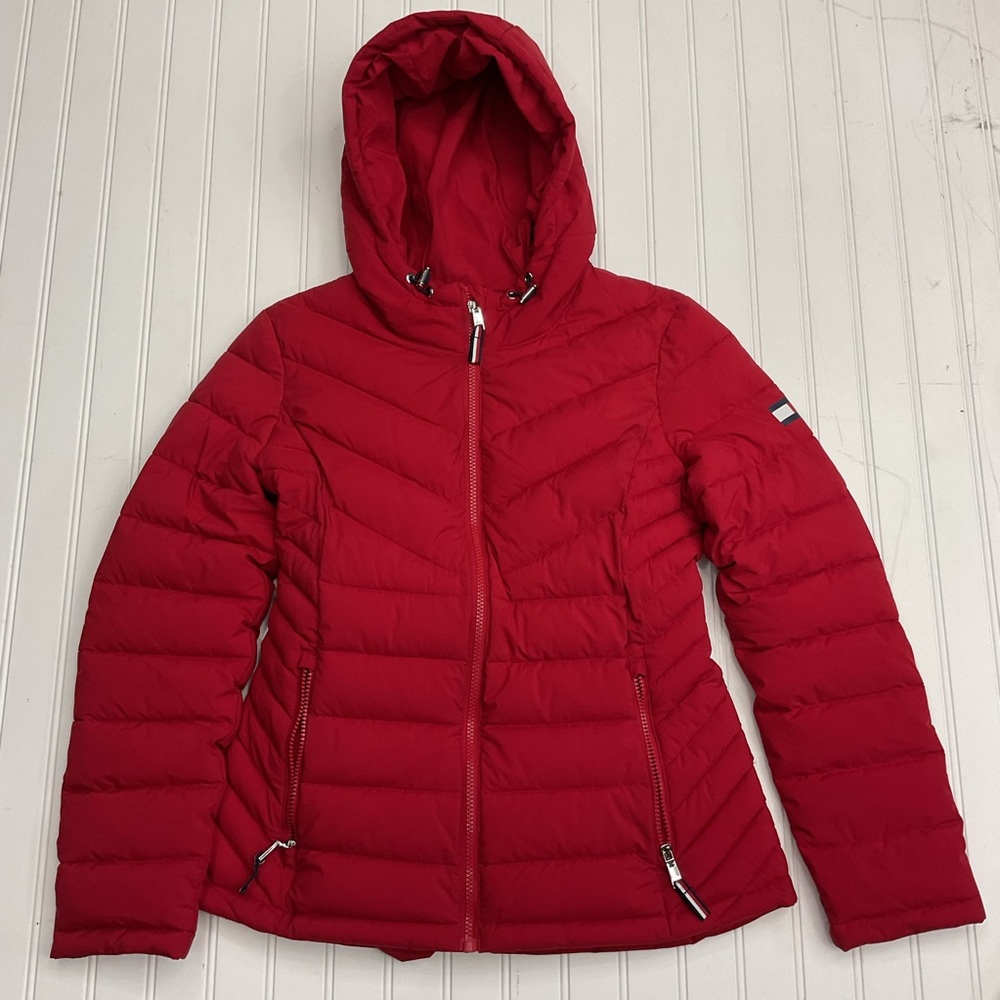 Beautiful Tommy Hilfiger Women's Essential Lightweight Packable Puffer Jacket!